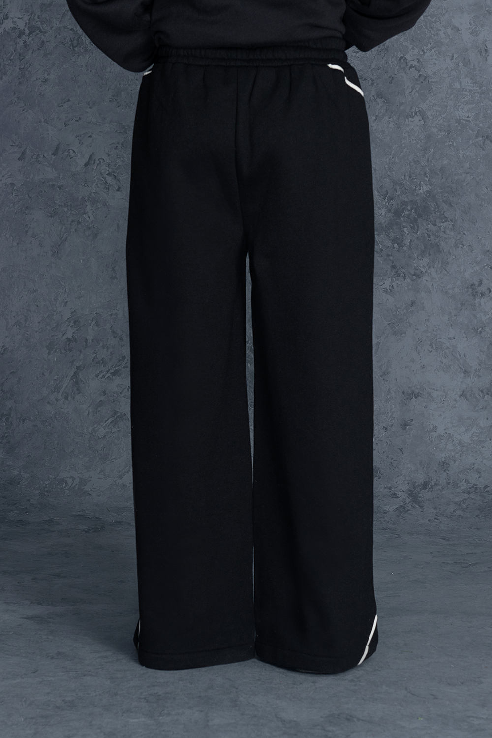 Mono Line Pants Female